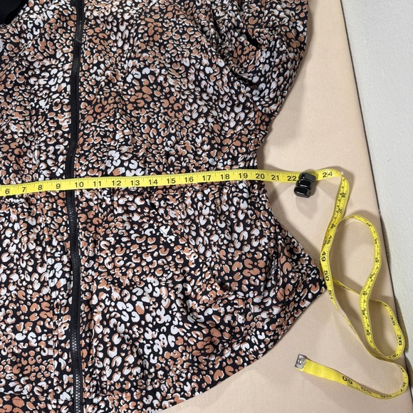 Free People Movement Run Wild Windbreaker Hooded Jacket Leopard Large Casual EUC - Picture 4 of 16